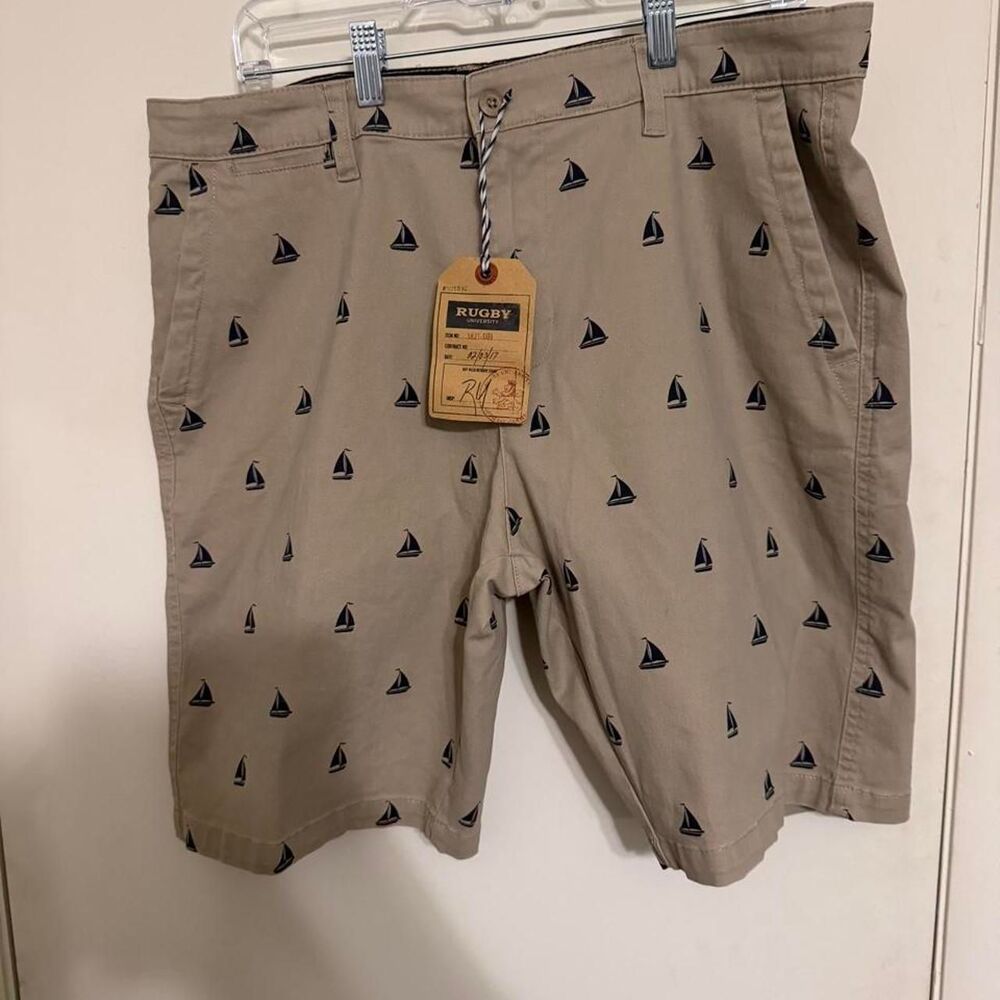 Unbranded Men's Tan and Cream Shorts